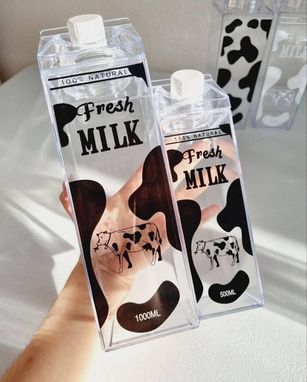 قارورة الحليب الشفافة